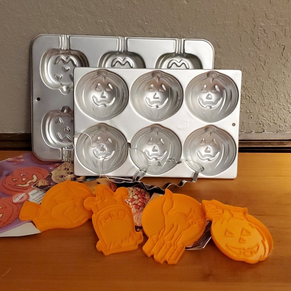 Halloween goodie makers